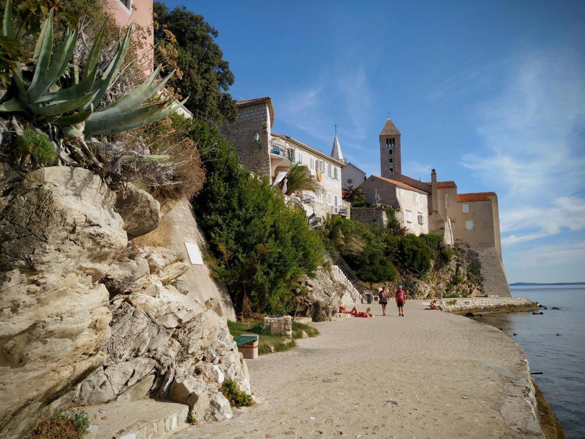 Hotel Kuca Carmen Rab Town Exteriér fotografie